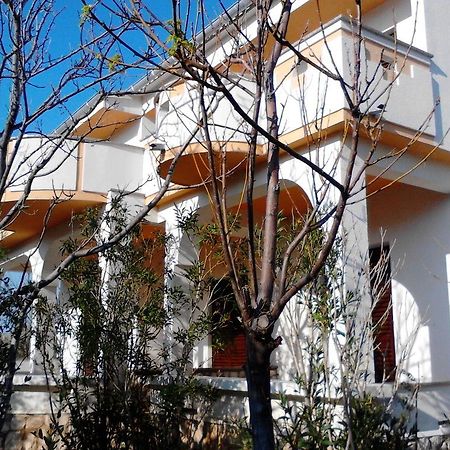 Apartments Kresimir Beauty With Shadow Trees And Parking Place Pag Town Exterior photo